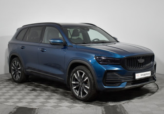 Подержанный автомобиль Geely Monjaro 2023 года (3 фото)