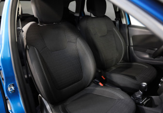 Подержанный автомобиль Renault Kaptur 2017 года (19 фото)