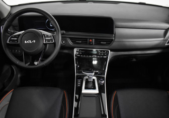 Подержанный автомобиль Kia Seltos 2024 года (14 фото)