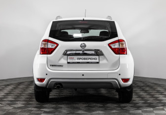 Подержанный автомобиль Nissan Terrano 2020 года (6 фото)