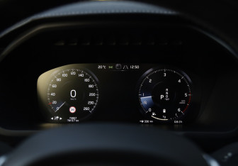 Подержанный автомобиль Volvo XC90 2020 года (13 фото)