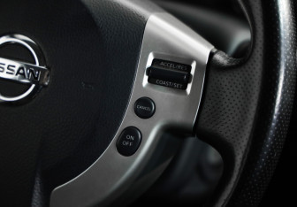 Подержанный автомобиль Nissan X-Trail 2014 года (11 фото)