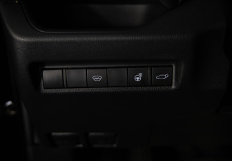 Подержанный автомобиль Toyota RAV4 2020 года (20 фото)