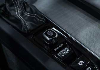 Подержанный автомобиль Volvo S60 2019 года (20 фото)