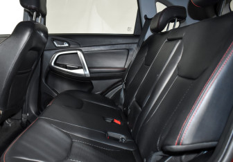 Подержанный автомобиль Chery Tiggo 5 2015 года (12 фото)