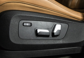 Подержанный автомобиль BMW X5 2019 года (15 фото)