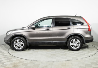 Подержанный автомобиль Honda CR-V 2012 года (8 фото)