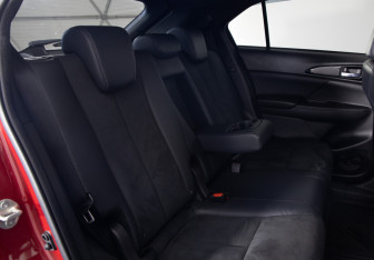 Подержанный автомобиль Mitsubishi Eclipse Cross 2021 года (12 фото)