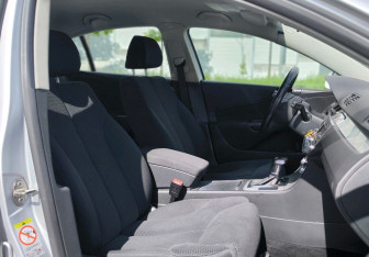 Подержанный автомобиль Volkswagen Passat Sedan 2010 года (19 фото)