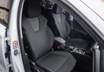 Подержанный автомобиль Skoda Octavia Liftback 2021 года (24 фото)