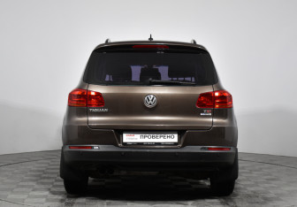 Подержанный автомобиль Volkswagen Tiguan 2014 года (6 фото)