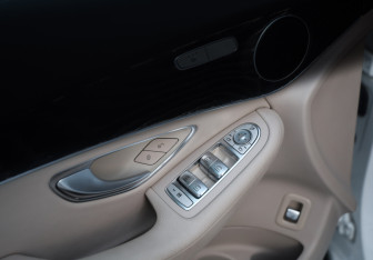 Подержанный автомобиль Mercedes-Benz GLC Coupe 2018 года (22 фото)