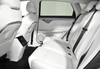 Подержанный автомобиль Voyah Free 2025 года (13 фото)