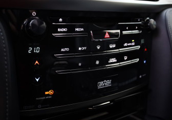 Подержанный автомобиль Lexus LX 2016 года (19 фото)