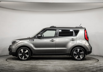 Подержанный автомобиль Kia Soul 2017 года (8 фото)