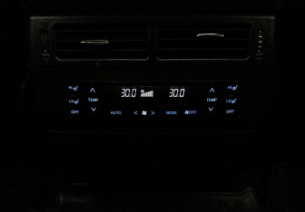 Подержанный автомобиль Toyota Land Cruiser Suv 2018 года (31 фото)