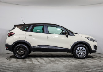 Подержанный автомобиль Renault Kaptur 2018 года (4 фото)