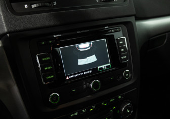 Подержанный автомобиль Skoda Yeti 2010 года (17 фото)