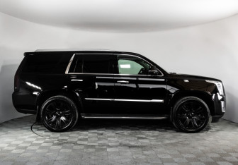 Подержанный автомобиль Cadillac Escalade Suv 2015 года (5 фото)