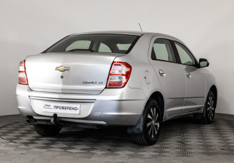 Подержанный автомобиль Chevrolet Cobalt Sedan 2013 года (5 фото)