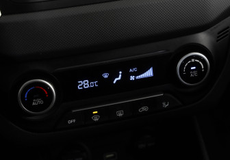 Подержанный автомобиль Hyundai Creta 2019 года (17 фото)