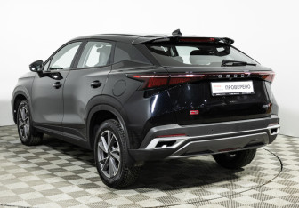 Подержанный автомобиль Omoda C5 2024 года (7 фото)