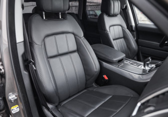 Подержанный автомобиль Land Rover Range Rover Sport 2018 года (33 фото)