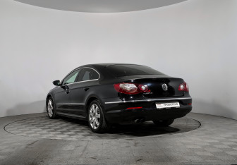 Подержанный автомобиль Volkswagen Passat CC 2011 года (7 фото)
