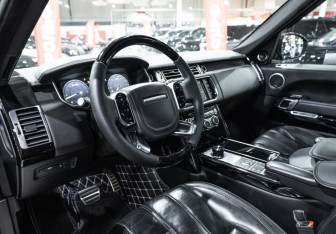 Подержанный автомобиль Land Rover Range Rover 2014 года (16 фото)