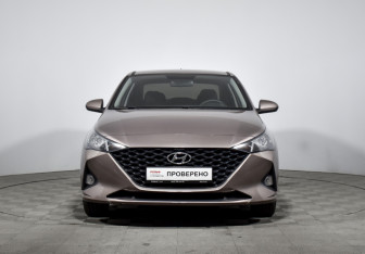 Подержанный автомобиль Hyundai Solaris Sedan 2020 года (2 фото)