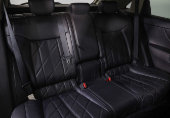 Подержанный автомобиль Infiniti FX 2008 года (27 фото)