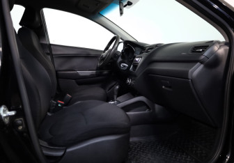 Подержанный автомобиль Kia Rio Sedan 2011 года (13 фото)