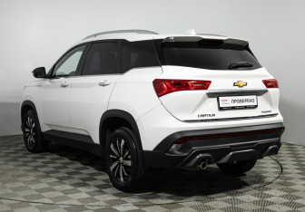 Подержанный автомобиль Chevrolet Captiva 2021 года (7 фото)