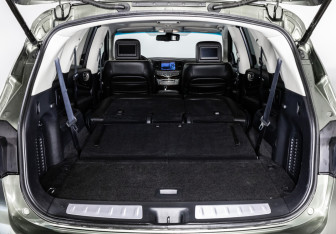 Подержанный автомобиль Infiniti QX60 2016 года (39 фото)