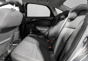 Подержанный автомобиль Ford Focus Sedan 2016 года (12 фото)