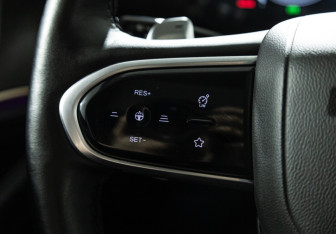 Подержанный автомобиль Jaecoo J8 2024 года (23 фото)