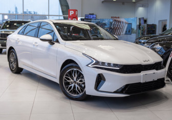 Новый Kia K5 2024 (5 фото)