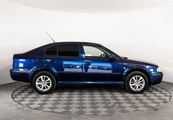 Подержанный автомобиль Skoda Octavia Liftback 2006 года (4 фото)