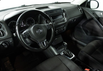 Подержанный автомобиль Volkswagen Tiguan 2013 года (11 фото)