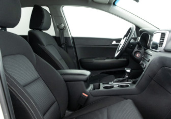 Подержанный автомобиль Kia Sportage 2021 года (15 фото)