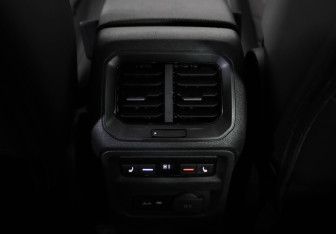 Подержанный автомобиль Volkswagen Tiguan 2019 года (31 фото)