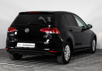 Подержанный автомобиль Volkswagen Golf Hatchback 2013 года (5 фото)
