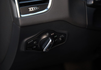 Подержанный автомобиль Audi Q5 2012 года (20 фото)