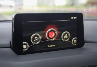Подержанный автомобиль Mazda CX-5 2020 года (16 фото)