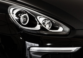 Подержанный автомобиль Porsche Cayenne 2015 года (10 фото)
