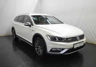 Подержанный автомобиль Volkswagen Passat Wagon 2019 года (3 фото)