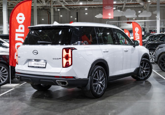 Подержанный автомобиль GAC GS8 2023 года (8 фото)