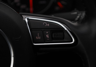 Подержанный автомобиль Audi Q5 2014 года (12 фото)