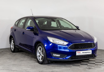 Подержанный автомобиль Ford Focus Hatchback 2016 года (3 фото)
