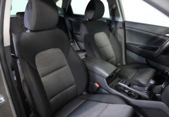 Подержанный автомобиль Hyundai Tucson 2019 года (24 фото)